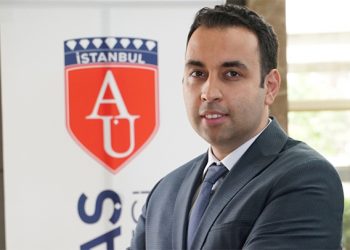 Prof. Dr. Bayat: “Yerli 5G altyapısı 2021’de devreye girebilir; veri hızı 100 kat artacak, uzaktan robotik ameliyatları başlayacak”