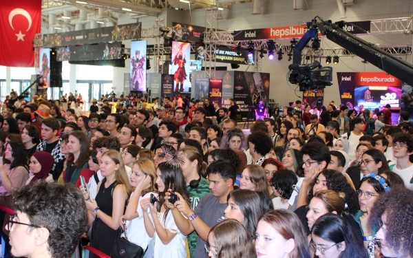 Gaming İstanbul’da Oyun Heyecanı Sürüyor