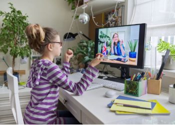 Dil ortamına girerek yabancı dil öğrenmenin çocuğunuz için 4 uzun vadeli faydası