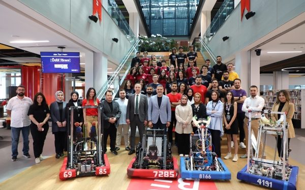 Robocube Off-Season 2023 Robot Yarışması Gerçekleştirildi
