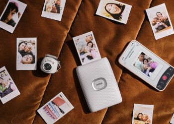 FUJIFILM INSTAX’ın İlk Dijital Kamerası INSTAX Pal İle Tanışmaya Hazır Olun
